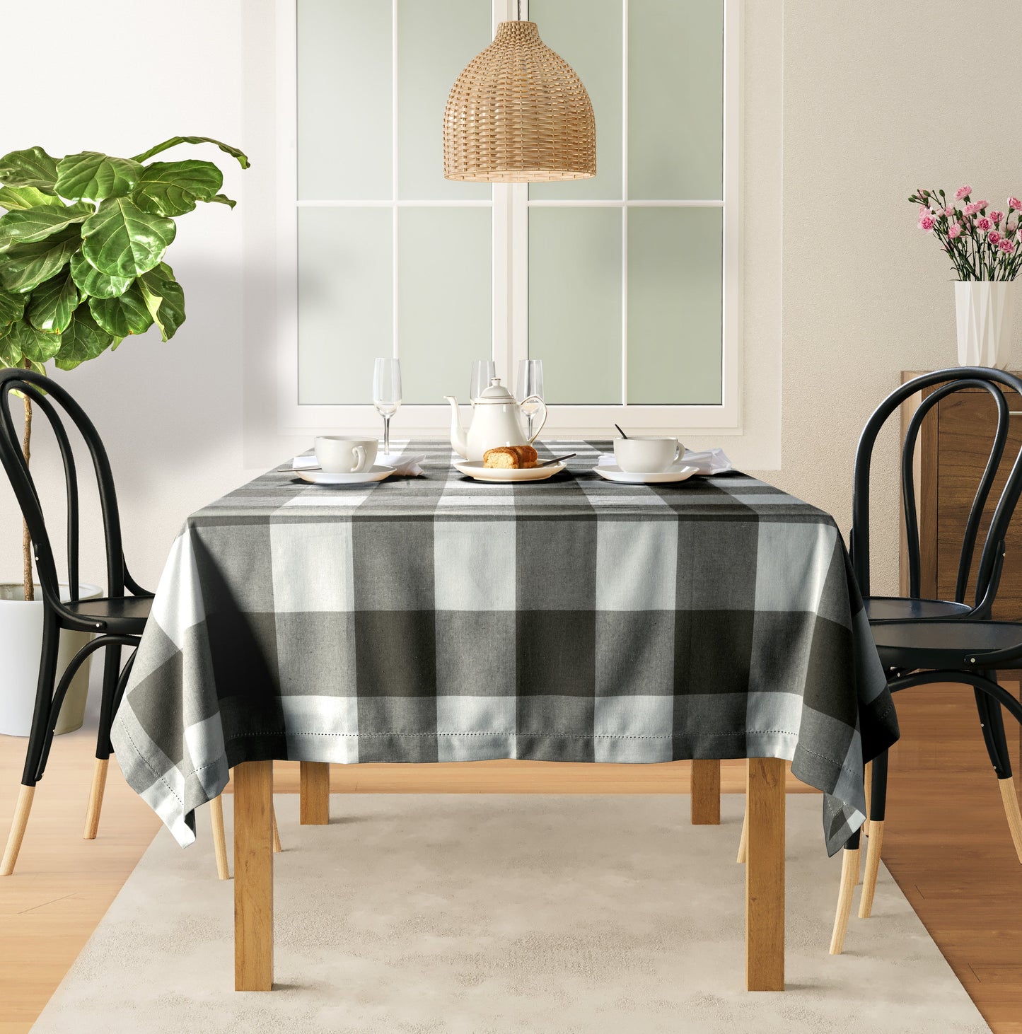 100% Cotton Tablecloth 10 seat 150x304cm - Black White Check