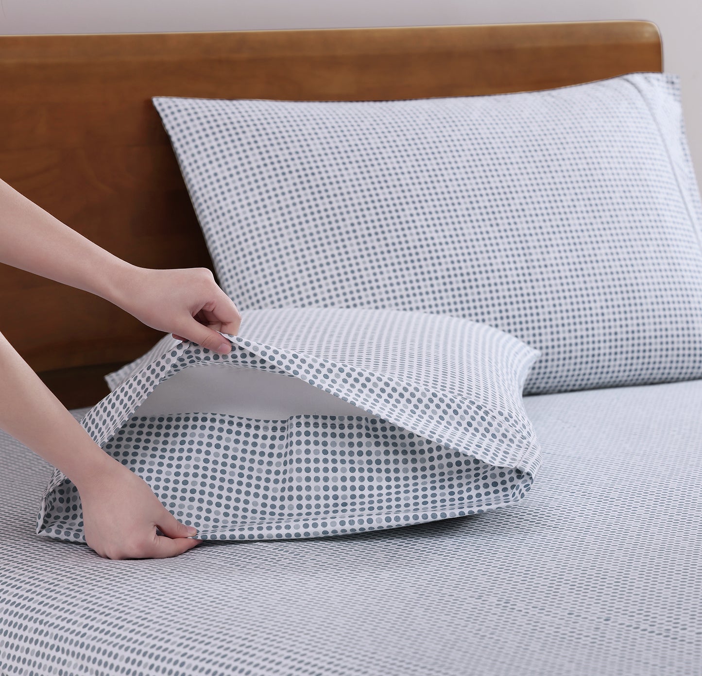 100% Organic Washed Cotton Sheet Set - Polka Dot Blue