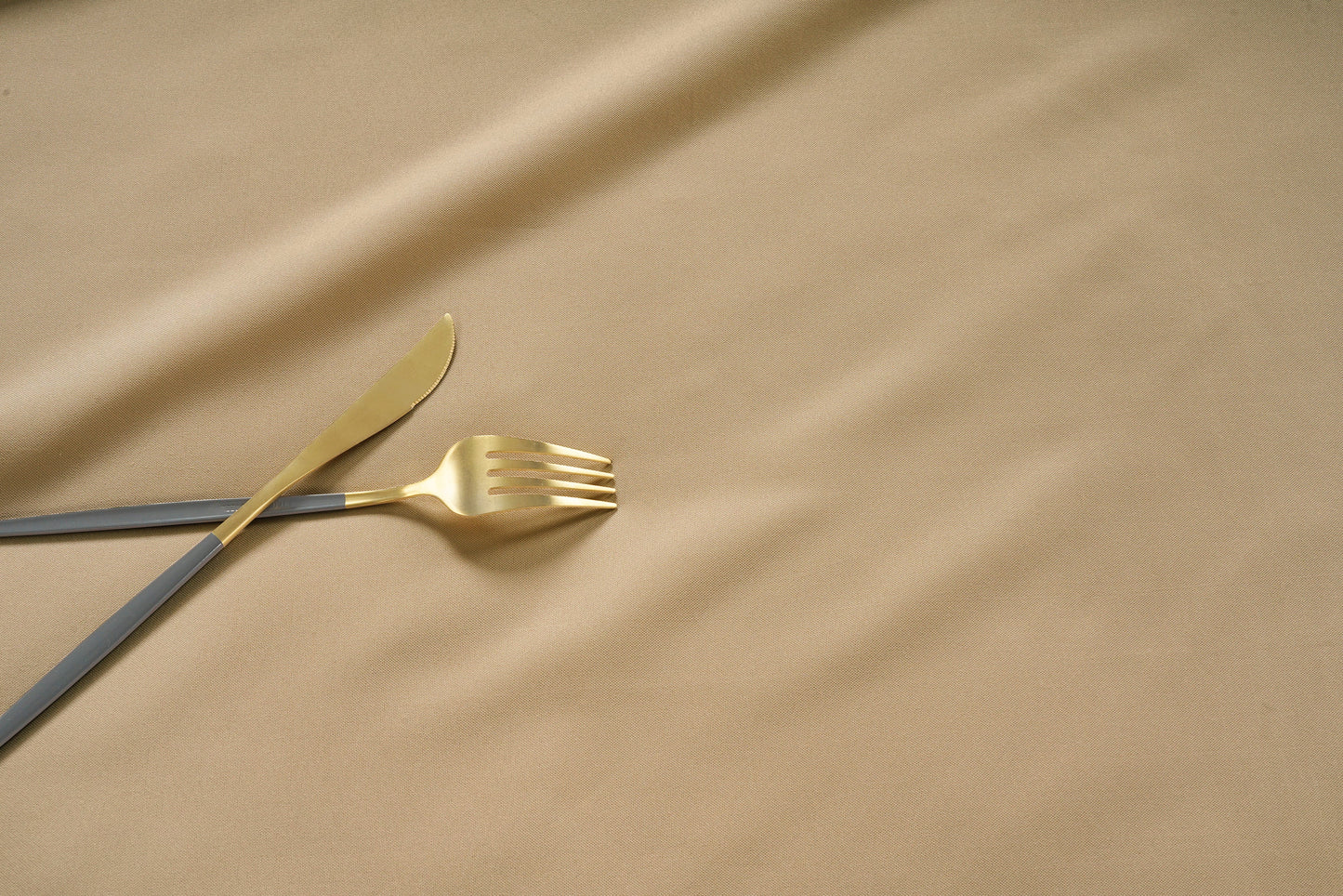 Solid Tablecloth 4 seat 152x152cm - Natural