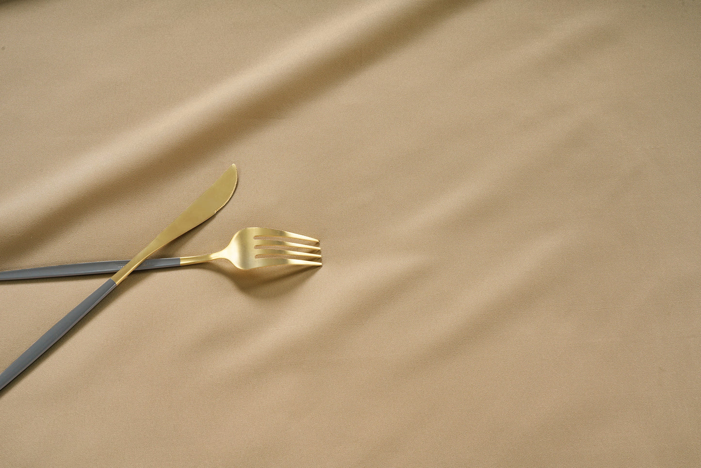 Solid Tablecloth 6 seat 152x213cm - Natural